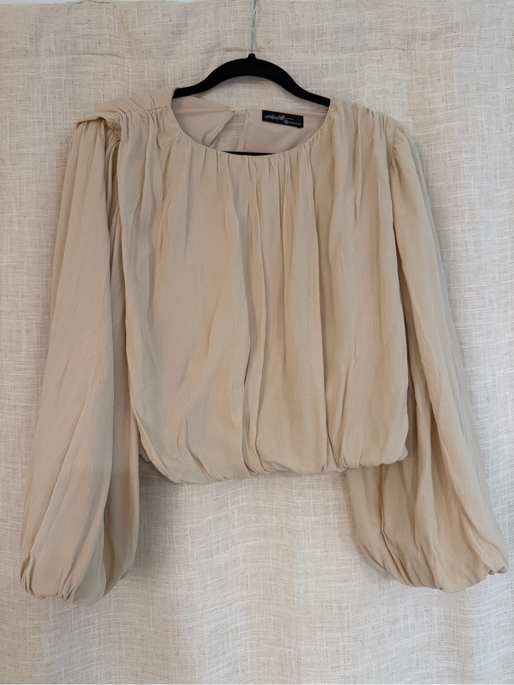Soft Beige Long-Sleeve Blouson Top by